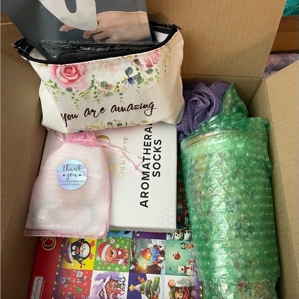 LARGE Amazon MYSTERY Box, Brand New 📦 🔥 NO JUNK, NO Returns, 5 ⭐️ rating!​​​​ - Picture 15 of 16